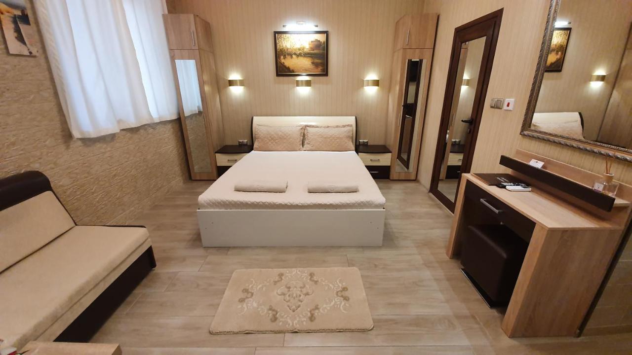 Deluxe Studios City Center Burgas Extérieur photo